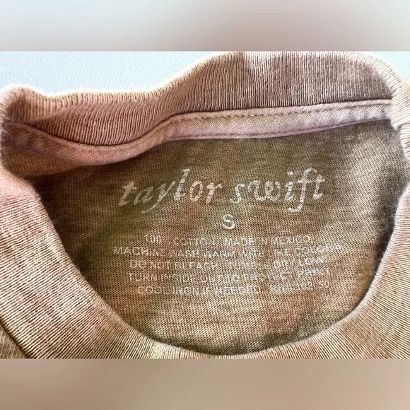 🤎Taylor Swift🤎 Majorie T-shirt Evermore Album size small - Picture 2 of 5